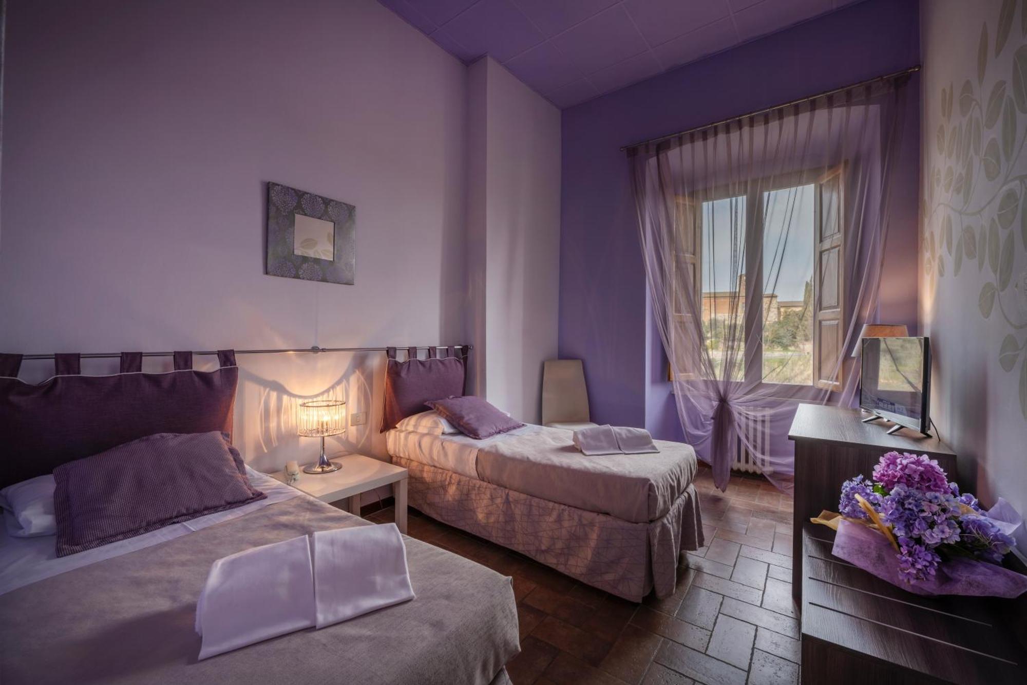 Hotel Palazzo Renieri - 3Stelle S Colle Val D'Elsa Exterior foto